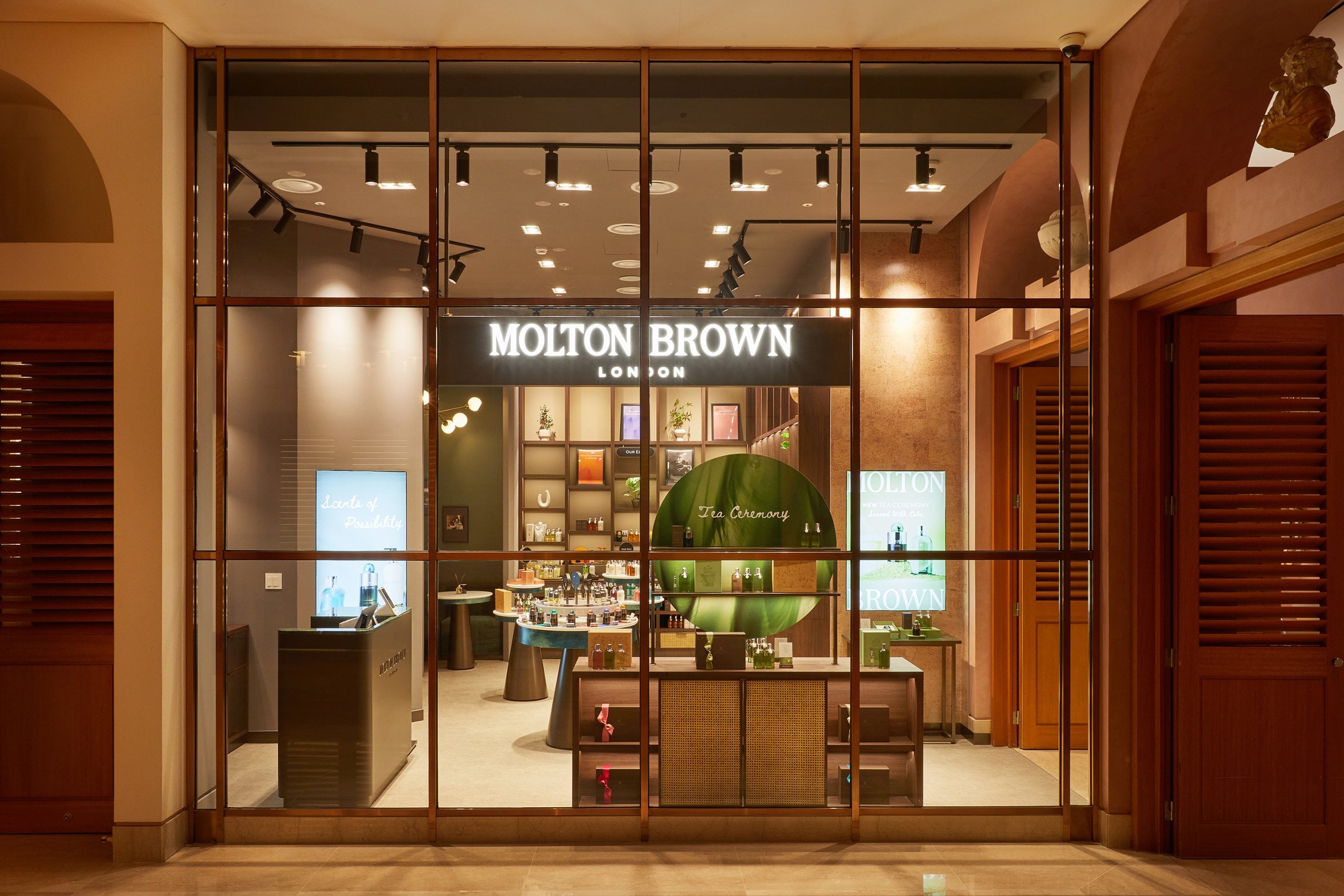 MOLTON BROWN
済州新羅ホテル店 オープン